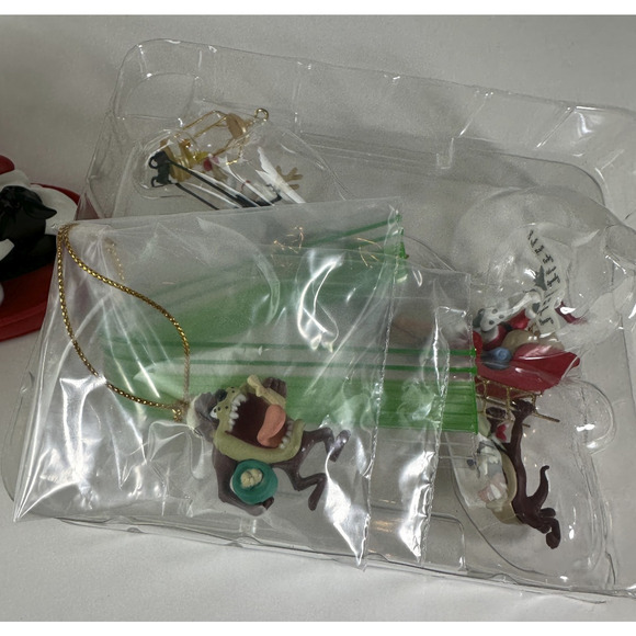 4 Looney Tunes Christmas Ornaments Taz Tweety Bugs Bunny Sylvester Holiday Sound - Picture 14 of 15